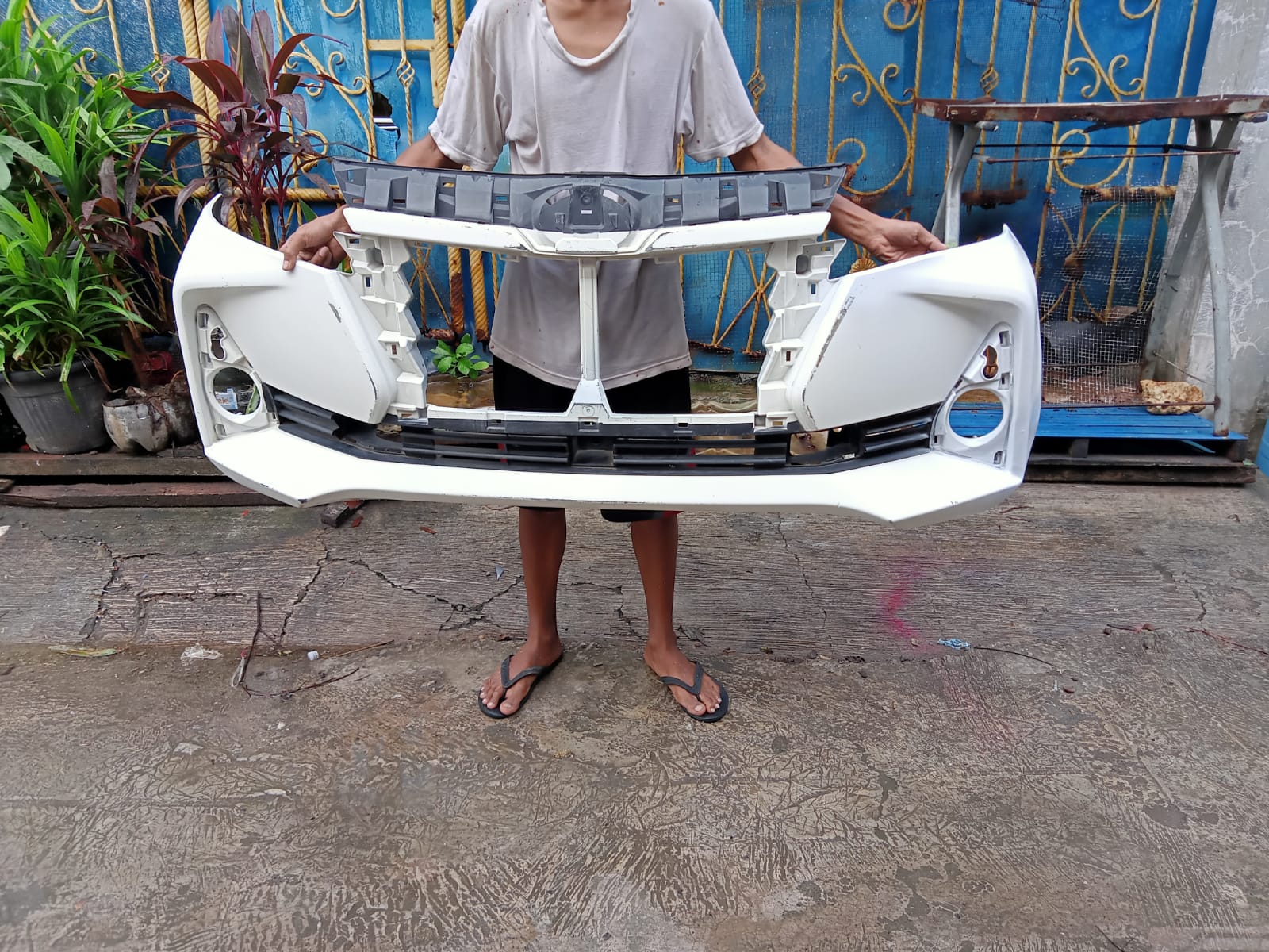 Distributor Bumper Mobil Bekas  Honda WR-V