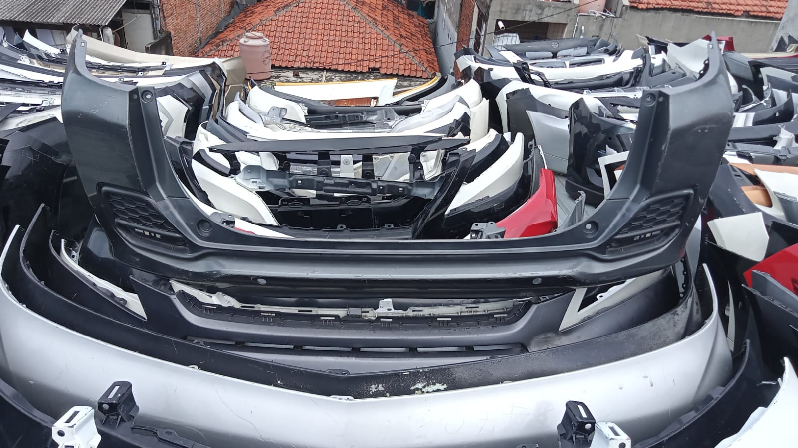 Pusat Bamper Mobil Copotan  Honda WR-V