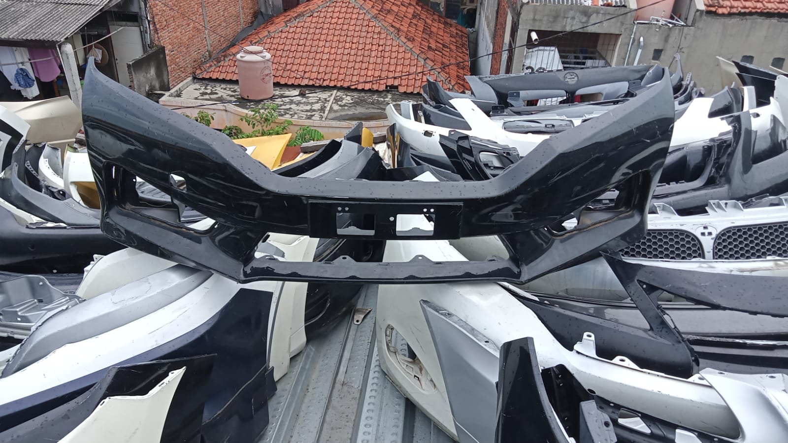 Pusat Bodypart Mobil Bekas Copotan  Honda WR-V