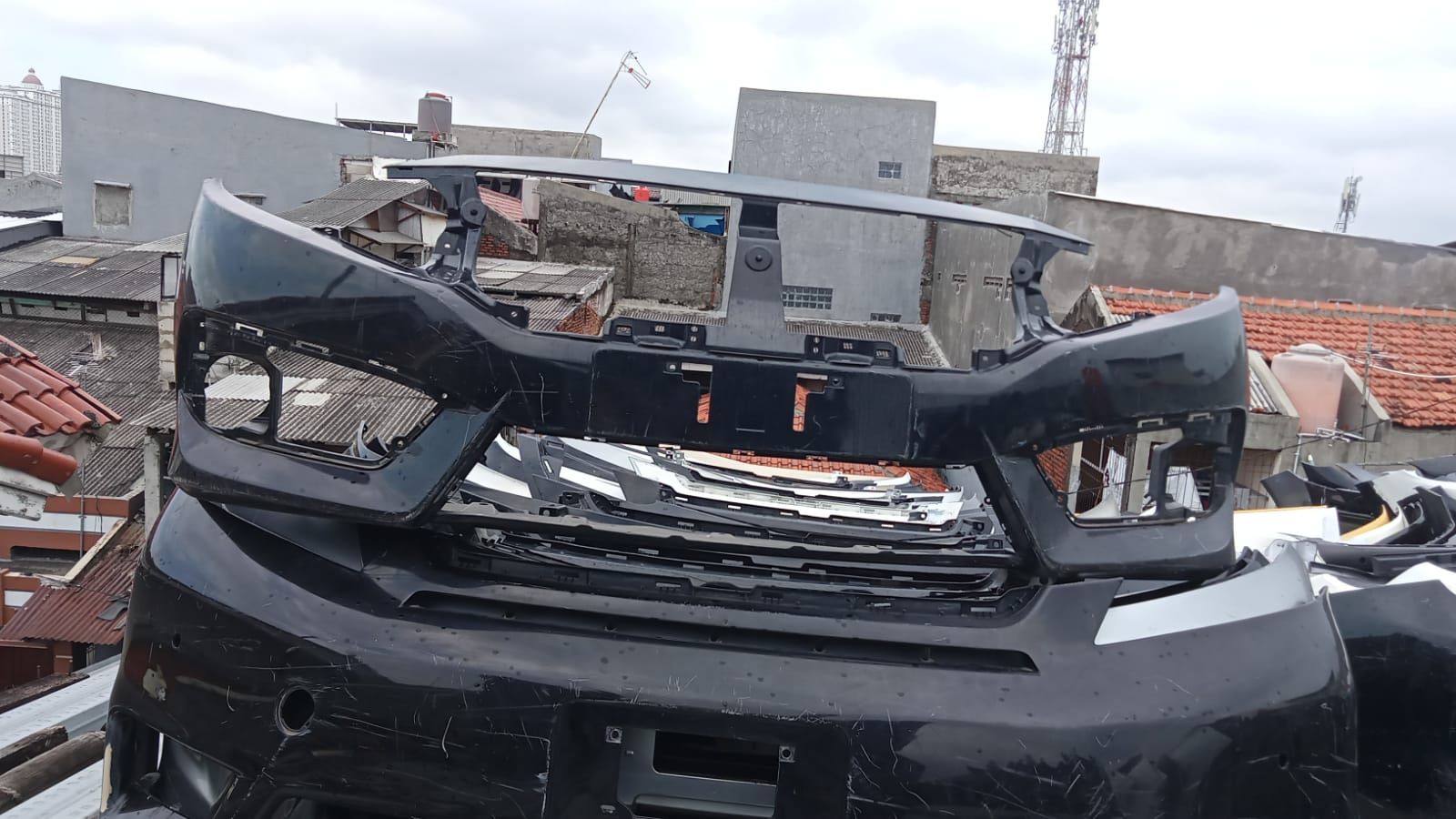 Harga Bumper Mobil Copotan Wuling